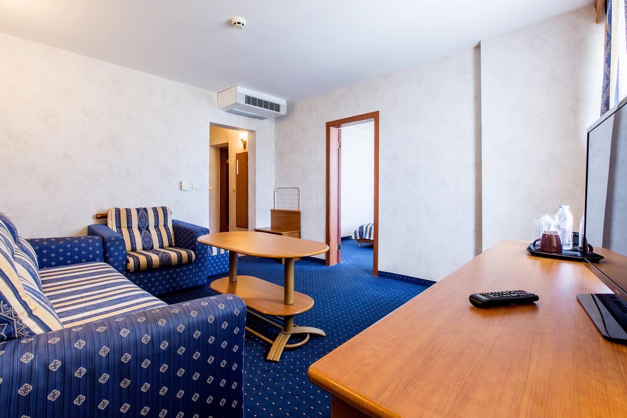 Kuban Resort & Aquapark Sunny Beach Exterior foto